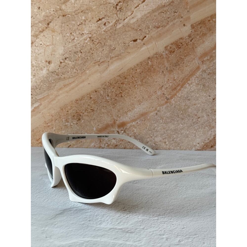 NEW Balenciaga BB0229S Bat Sunglasses in White $605 - Picture 5 of 7
